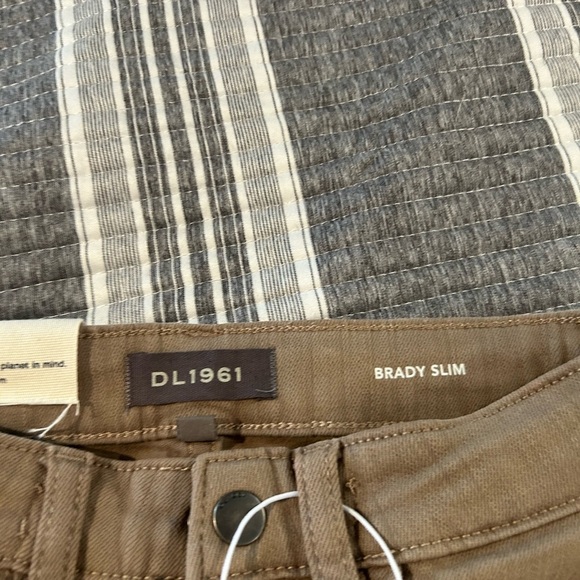 NWT DL1961 Stylish Brown Jeans Boys Size 7 - Picture 4 of 8